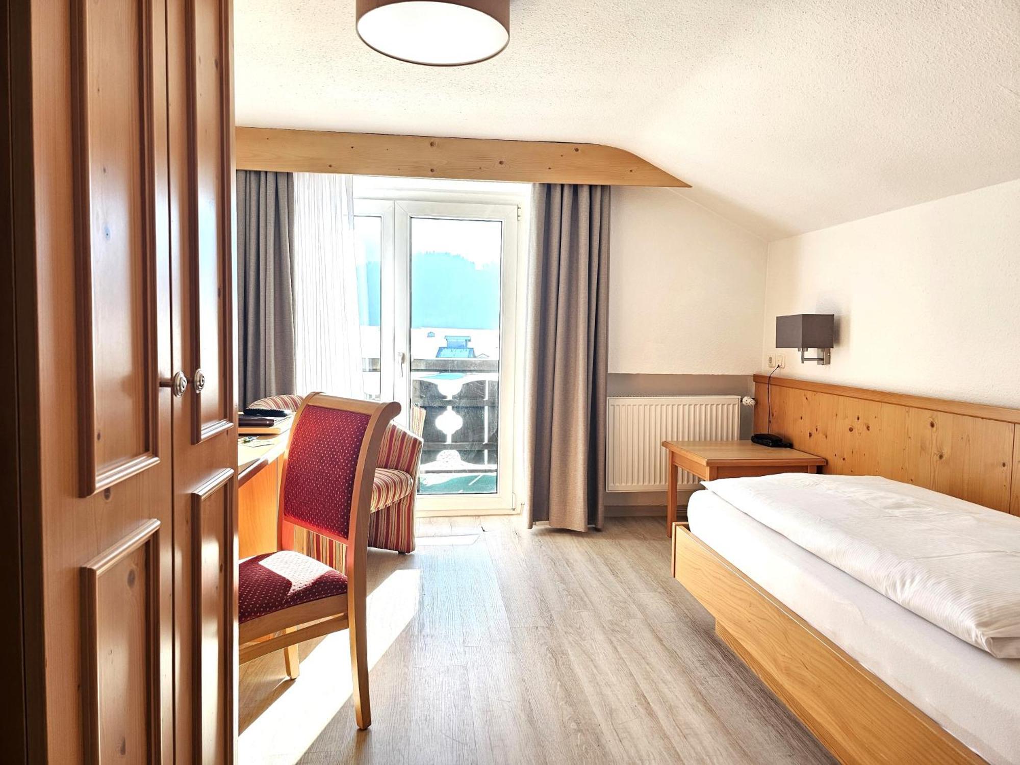 Hotel Cafe Fuggerhof โอเบอร์สทดอร์ฟ ภายนอก รูปภาพ
