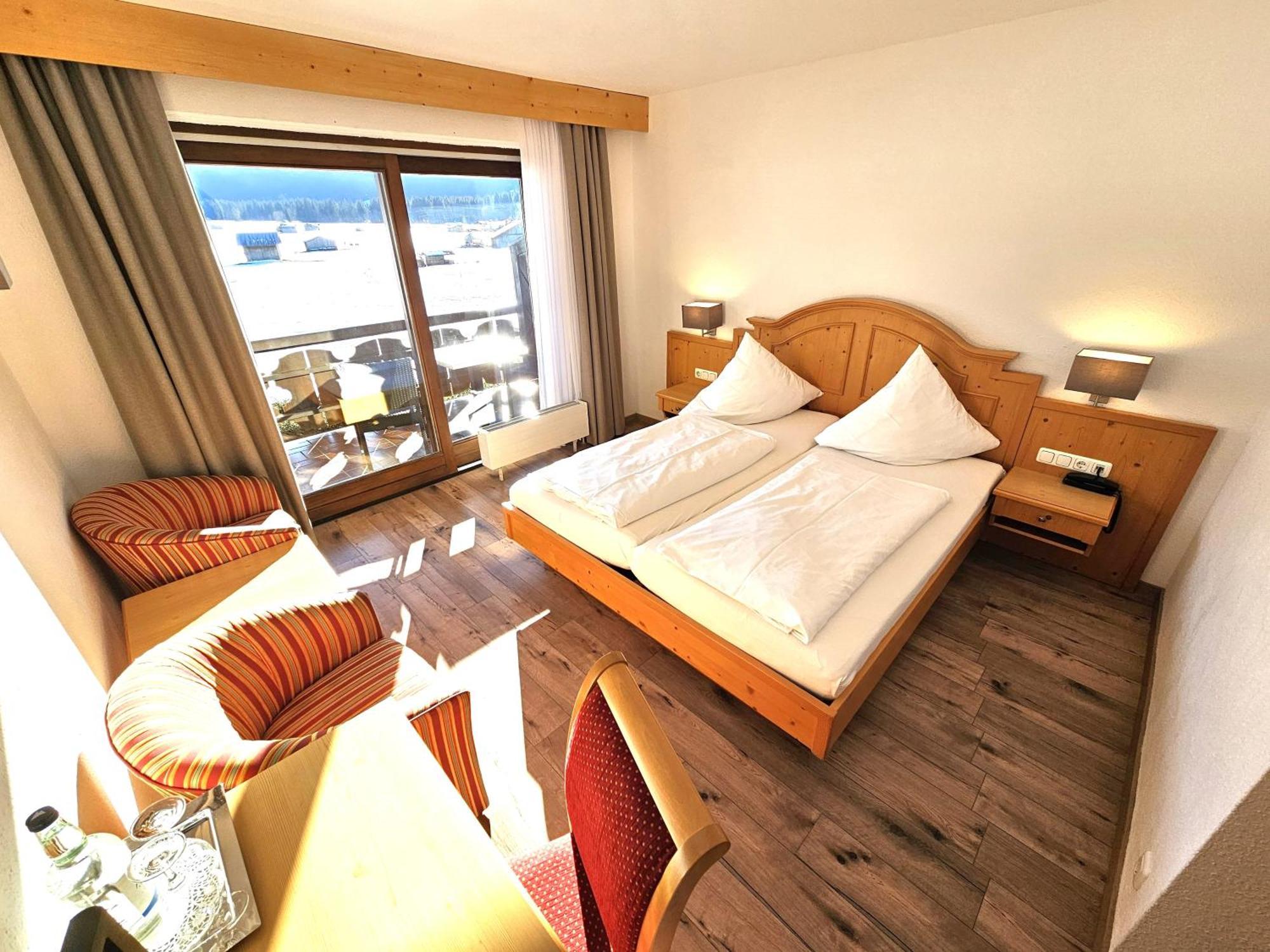 Hotel Cafe Fuggerhof โอเบอร์สทดอร์ฟ ภายนอก รูปภาพ