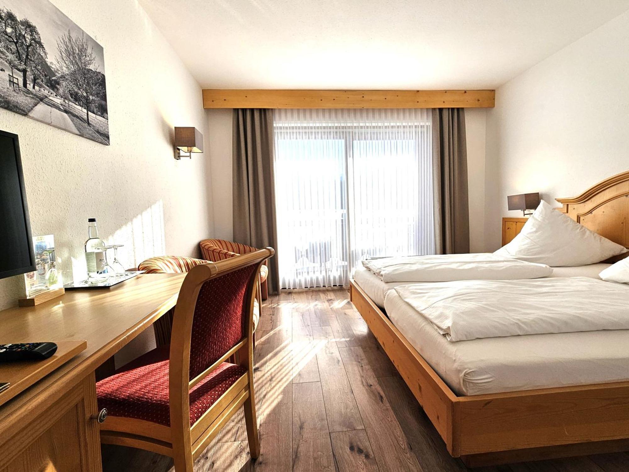 Hotel Cafe Fuggerhof โอเบอร์สทดอร์ฟ ภายนอก รูปภาพ